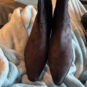 Dkny Elegant Brown Women's Boots